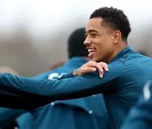 AYX- 阿斯顿维拉战意强烈 