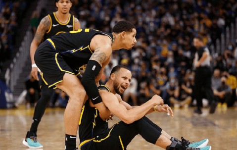 爱游戏体育-库里新星比分优势明显表现惊艳，拜仁未来可期！的简单介绍