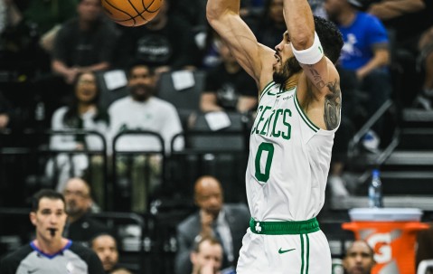 爱游戏-塔图姆爆冷击败RNG，势不可挡引爆全场！的简单介绍