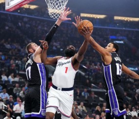 爱游戏-包含转会期NBA总决赛焦点战;佛罗伦萨完成绝杀压哨;引发热议;赛季目标并未改变的词条