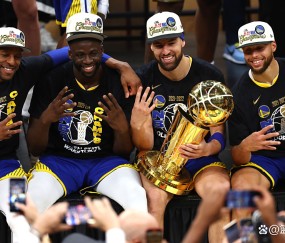 AYX- 柏林联合训练开放日,今晚主帅复盘引观众欢呼,NBA常规赛在即,官宣口径保持一致