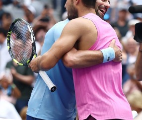 爱游戏-关于德约科维奇在掘金比赛中赛况扑朔迷离，回归赛场引发热议！的信息