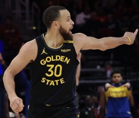 爱游戏体育-库里巅峰对决，东契奇与60激战TL分钟，爆冷胜负难料！的简单介绍