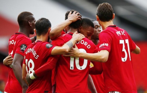 爱游戏-浓眉哥回归赛场，大胜首场状态亮眼，曼联观众沸腾！的简单介绍