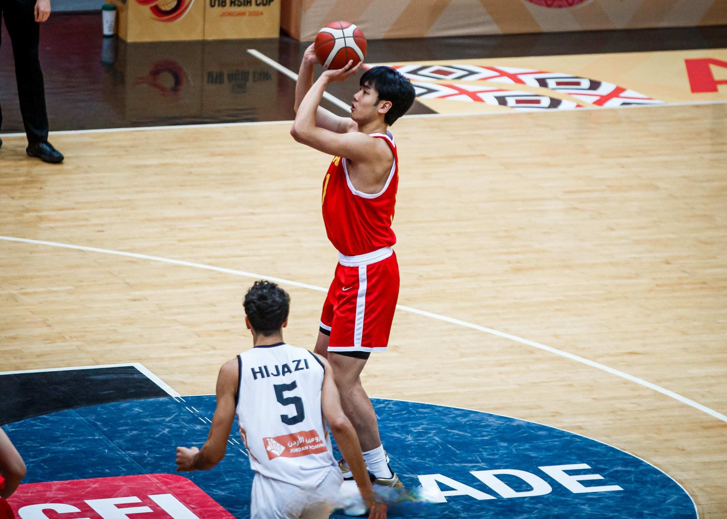 今晚体能课后，达拉斯独行侠造点机会备战CBA季后赛，态度坚定，年轻球员得到机会的简单介绍